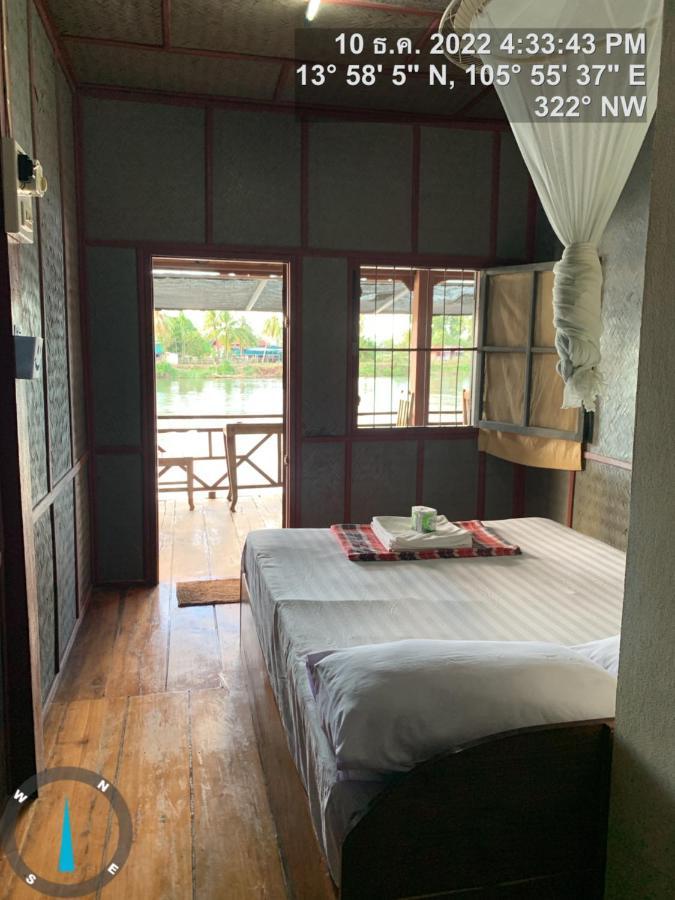 Pa Kha Guesthouse Muang Khong Exterior photo